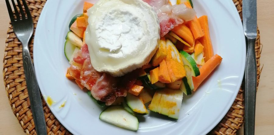 Rezept: Ziegenkäse an Süßkartoffeln, Karotten und Zucchini