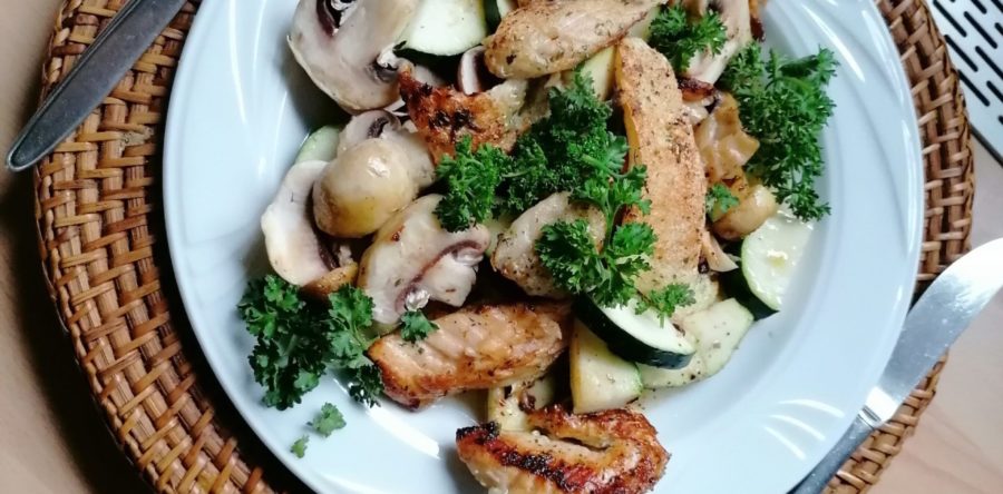 Rezept: Zuchini Champion Pfanne mit Lachsstreifen