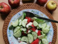 Rezept: Wassermelone, Ziegenkäse und Gurken Salat für das ganze Jahr